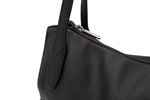 Tote Chic Hobo/Bari Ikarus