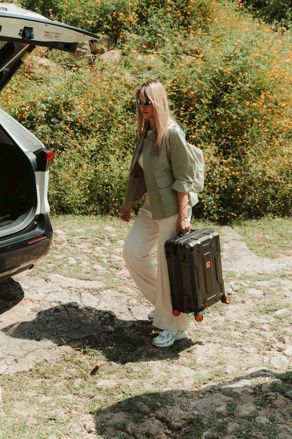 Maleta de viaje chica de 10kg, 20 pulgadas, con candado TSA - Explorer